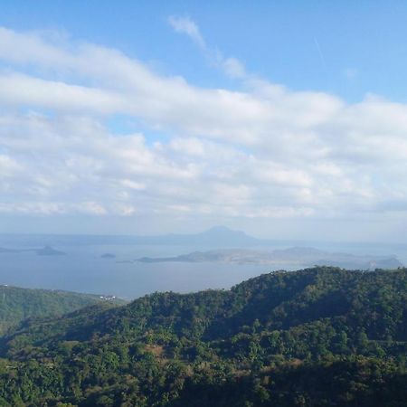 Tagaytay Prime Residences With Swimming Pool & Viewing Deck Tagaytay City Exterior photo
