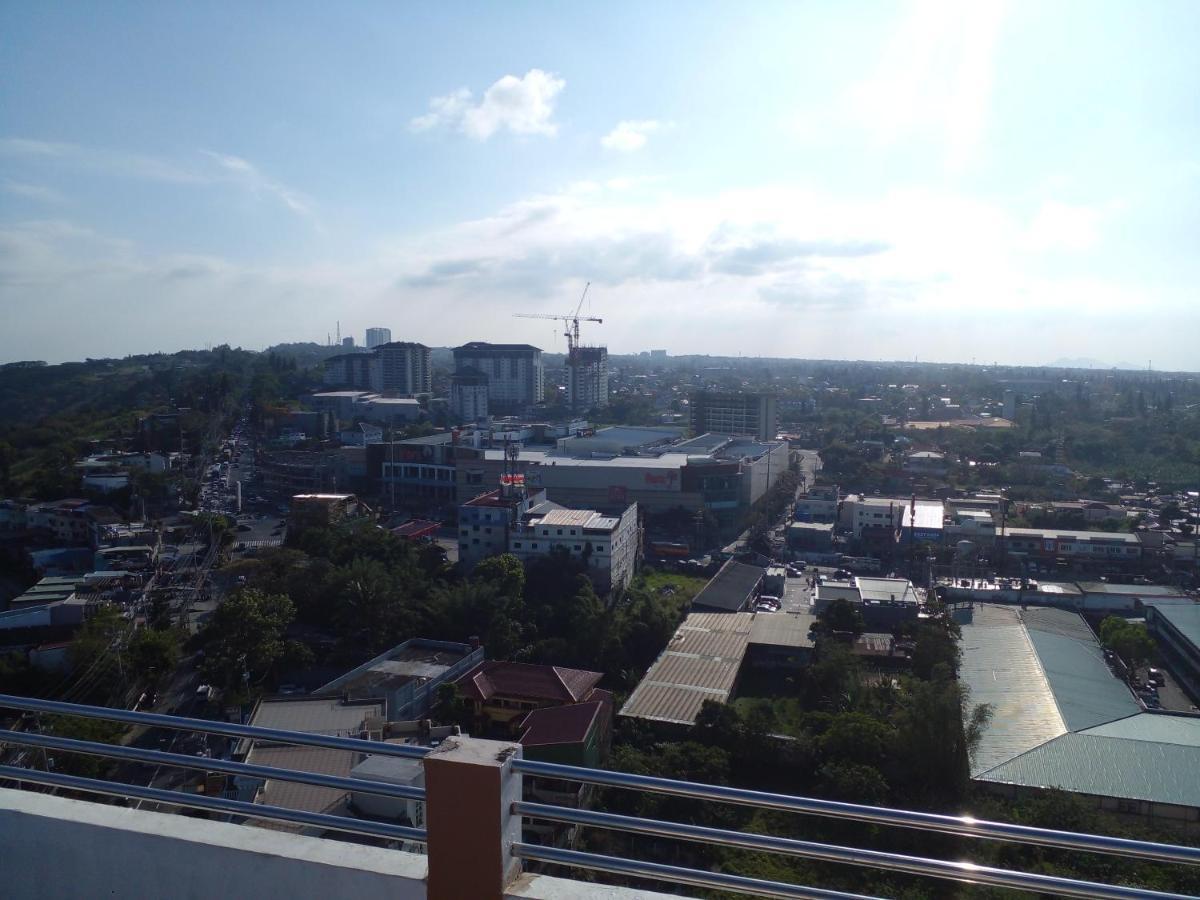 Tagaytay Prime Residences With Swimming Pool & Viewing Deck Tagaytay City Exterior photo