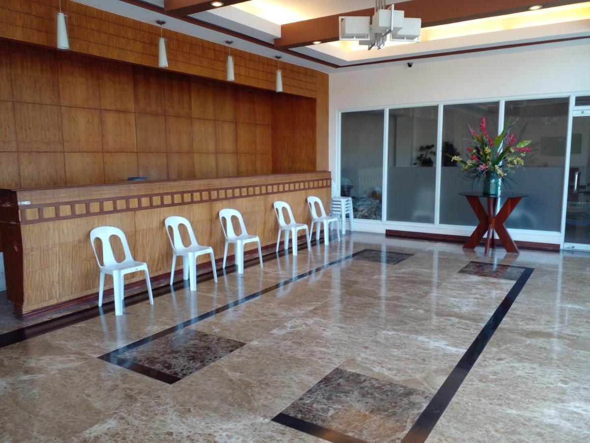 Tagaytay Prime Residences With Swimming Pool & Viewing Deck Tagaytay City Exterior photo